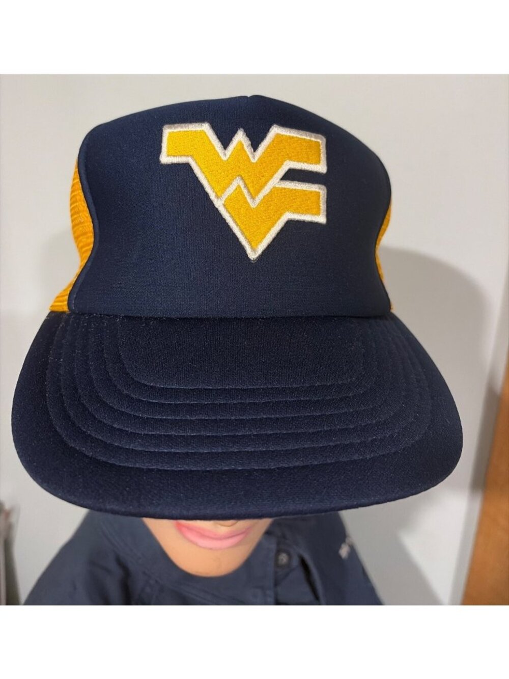 Vintage 80's NCAA WVU Trucker Hat Navy & Gold Mesh Snapback Cap Adjustable